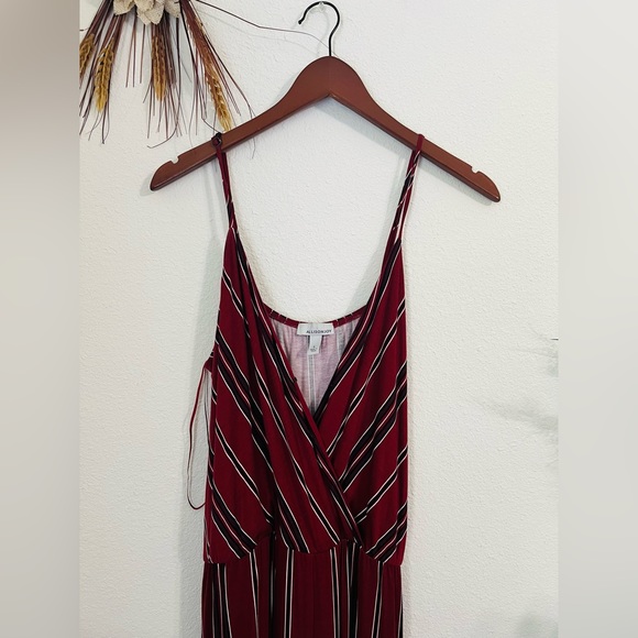 Allison Joy Jumpsuit Romper Burgundy Stripped Size Large - Picture 2 of 7